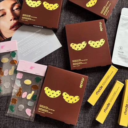 Rhode Skin Peptide Banana Eye Patches – Depuffing & Hidratare Zona Ochilor | + Lip Gloss & Blusher