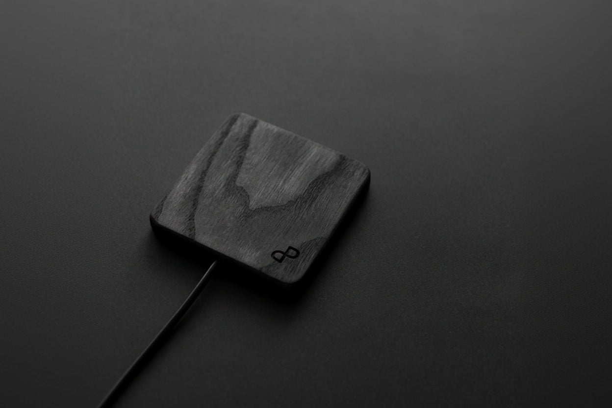 Handcrafted Wooden Wireless Charger – Eco-Friendly Qi Charging Pad