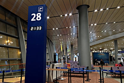 Smart Digital Wall Clock – LED Time & Date Display